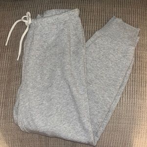 Aerie gray sweatpants. New with tags. Never worn.